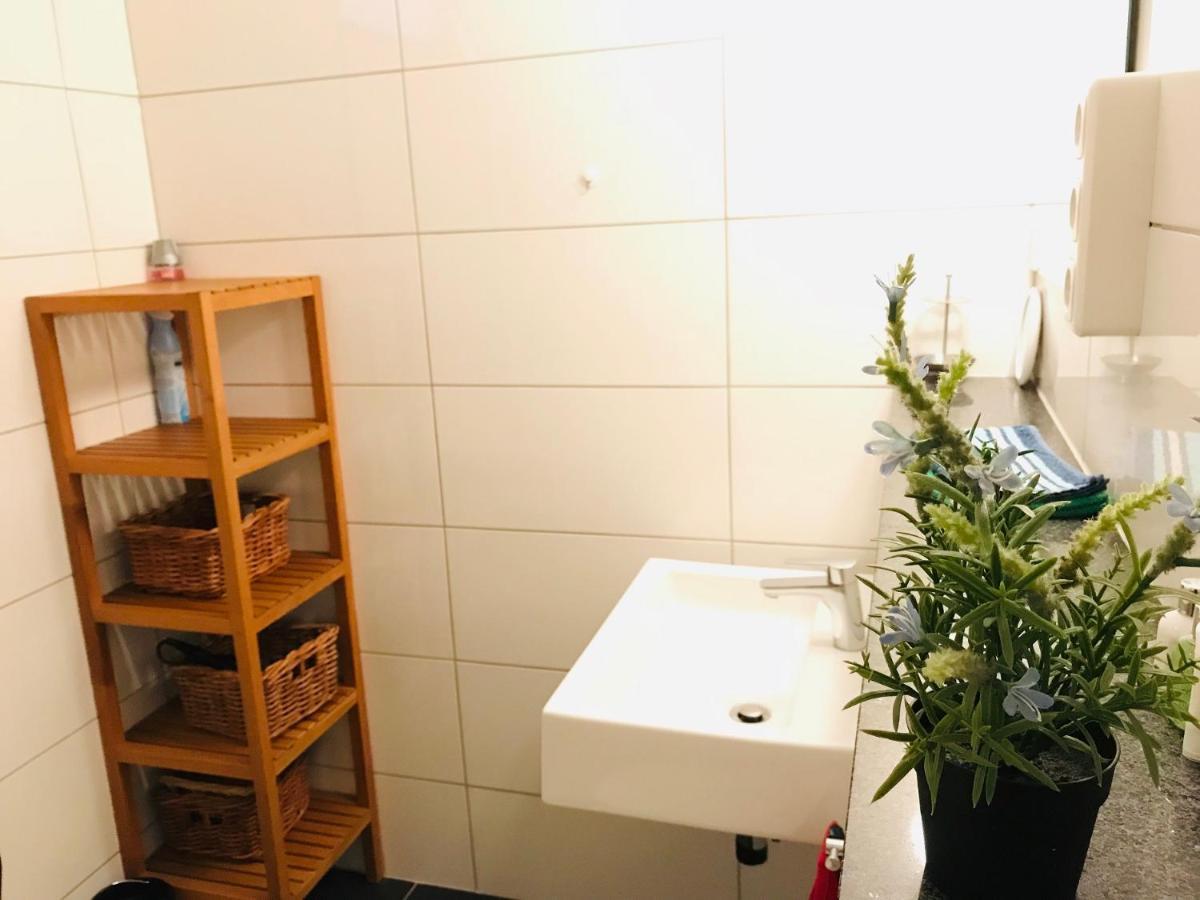 Messe West Apartment *